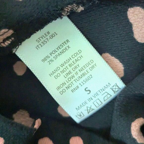 Womens All in Favor Blouse Black w/ Pink Polka Dot Long Sleeved V Neck Small GUC - Picture 8 of 9